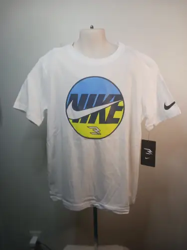 Nike 3 brand Russell Wilson new with tags (New)