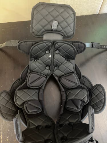 Small Adult Vicis Shoulder Pads (Used)