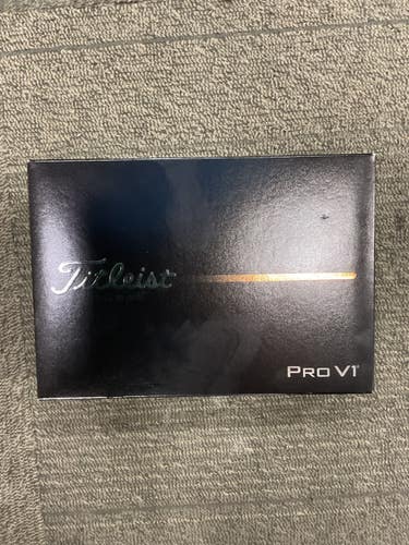 Used Titleist PRO V1 DOZEN 12 Pack - Golf Balls 11614-S000240882