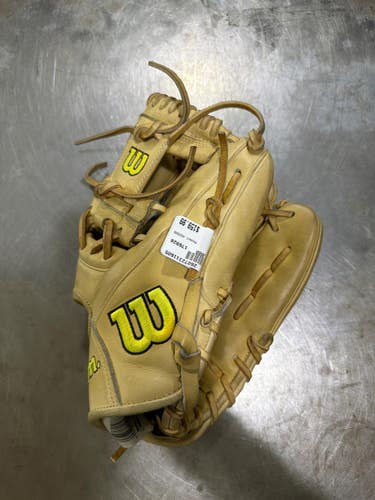 Used Wilson A2000 BB/SB Glove RH Throw Brown 11 1/2" 11605-S000223998