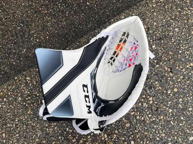 CCM Axis Pro Regular (New)