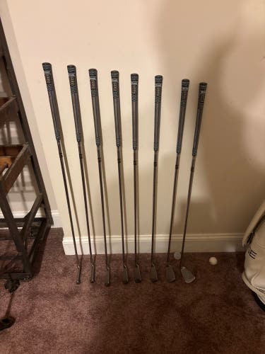 Men's Left Hand Iron Set (Used)