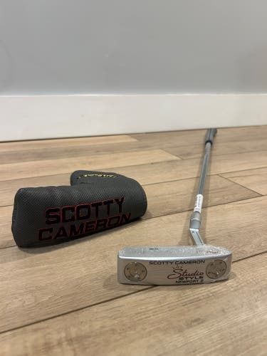 Scotty Cameron Studio Select Newport 2 Blade Right Handed Putter 34" (New)