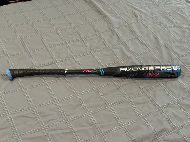 2024 AXE Avenge Pro Hybrid 3 BBCOR Certified Bat (-3) 30 oz 33" (Used)