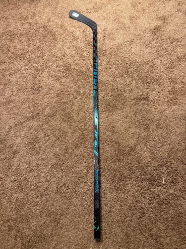Senior Bauer Pulse Left Hand Hockey Stick P92 77 Flex (New)