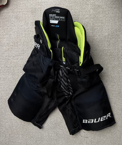 Junior Medium Bauer HP Pro Hockey Pants (Used)