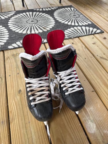 Bauer Vapor X400 Ice Hockey Skates - Size Men's US 7.5 / UK 6.5 (EU 40.5 / Skate Size 6R)