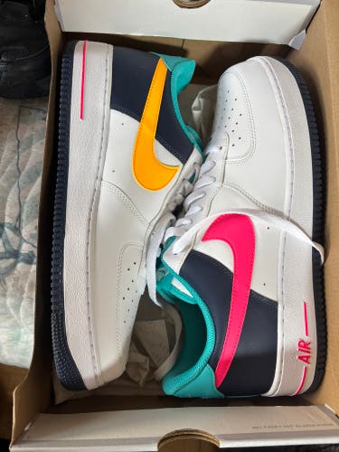 White Unisex Size M 12.0 (W 13.0) Adult Nike Air Force 1 Shoes (New)