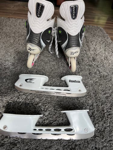 Reebok Inline Skates Regular Width Size 8 (Used)