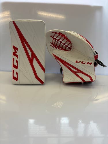 CCM Extreme Flex 4.5 Glove and Blocker Set Regular (New)