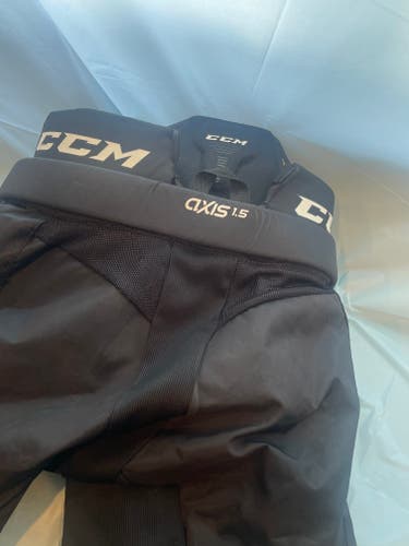 Junior Medium CCM 1.5 Hockey Goalie Pants (Used)