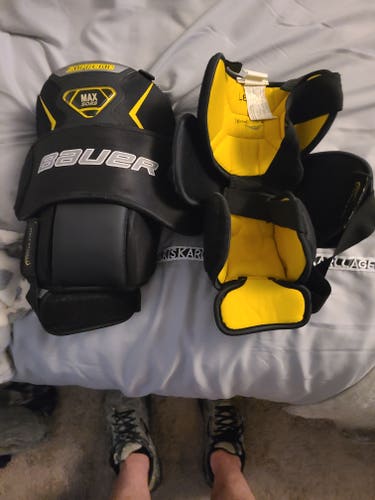 Bauer Supreme Max SORS Goalie Knee Guards – Senior Large – Good Used Condition