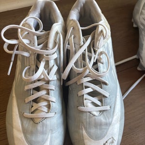 White Men's Size M 9.0 (W 10.0) Adult Nike Vapor Low Top (Used)