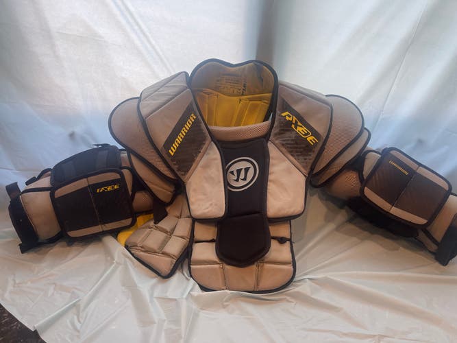 Medium Warrior RX Goalie Chest Protector (Used)