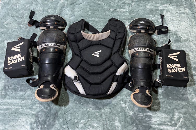 Youth Easton Game Time Catcher's Set (Used)