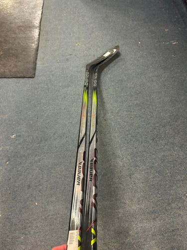 Intermediate Bauer Vapor Hyperlite 2 Right Handed Hockey Stick P90TM 50 Flex (Used)2 pack