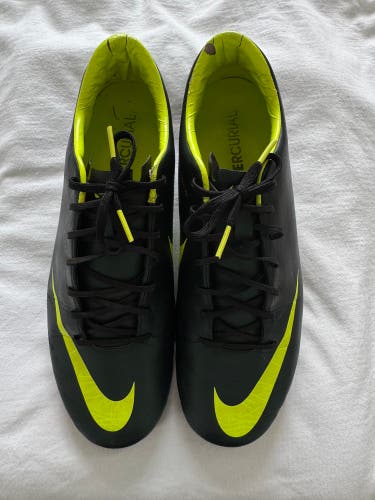Black M 9.5 (W 10.5) Nike Mercurial Vapor 8 Molded Cleats Cleats (Used)