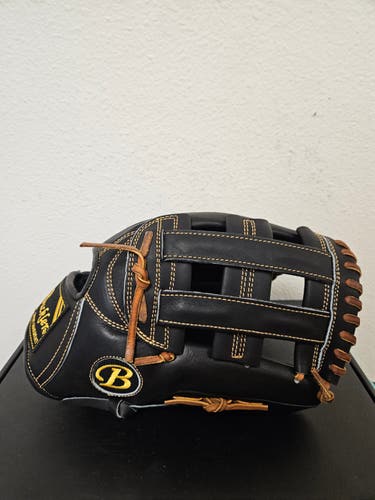 Buckler Fame Pro Outfielder Glove Black - 12.75"