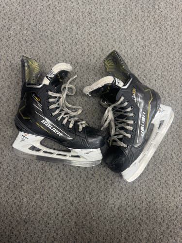 Bauer Supreme M40 Hockey Skates Size 4.5 (Used)
