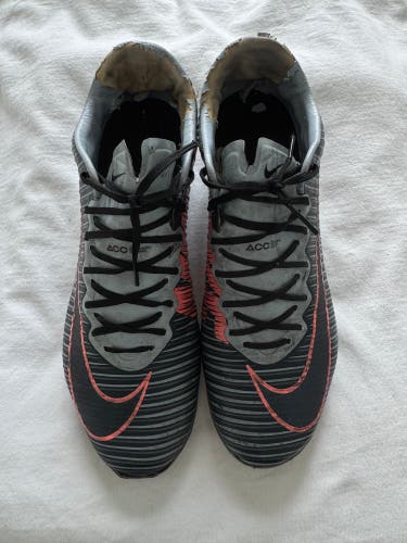 Size M 9.0 (W 10.0) Nike Mercurial Vapor 11 Molded Cleats (Used)
