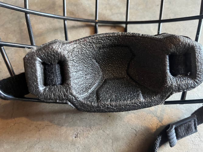 Used Senior Small CCM Full Cage