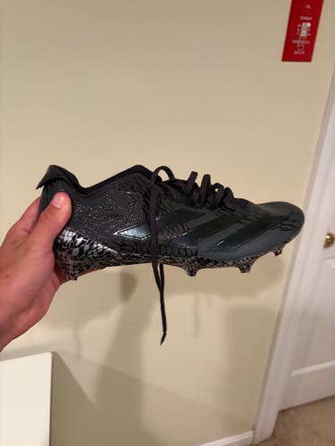 Men's Size M 10.5 (W 11.5) Adidas Low Top Adizero Electric Turf Cleats (New)