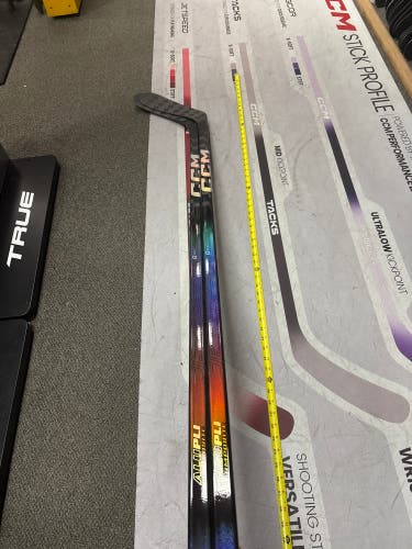 Senior CCM JetSpeed FT8 Pro Left Hand Hockey Stick P29 80 Flex (2-Pack)