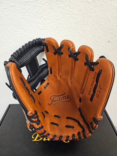 Buckler Fame Pro 11.5" Infielder Glove Saddle Tan