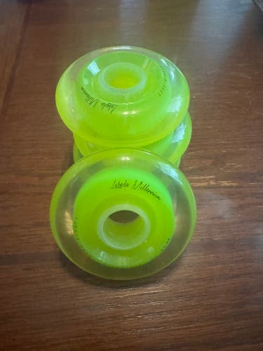 Labeda Millenium X-Soft Wheels 80mm Set