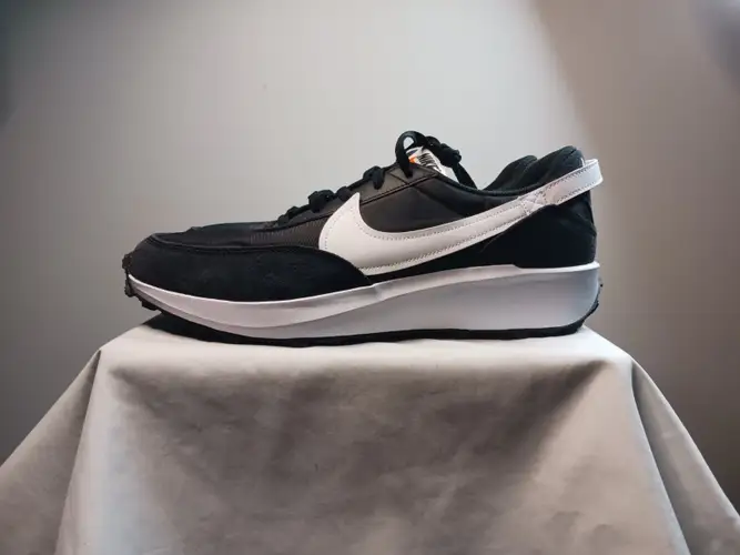 Black Men's Size M 12.0 (W 13.0) Adult Nike Waffle Debut Shoes (New)