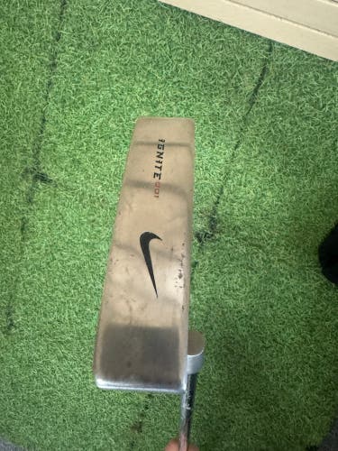 Men's Nike Ignite 001 Blade Putter Right Handed 35" (Used)