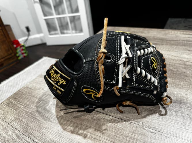 Rawlings Heart of the Hide RH Pitcher's Baseball Glove 12" (Used)