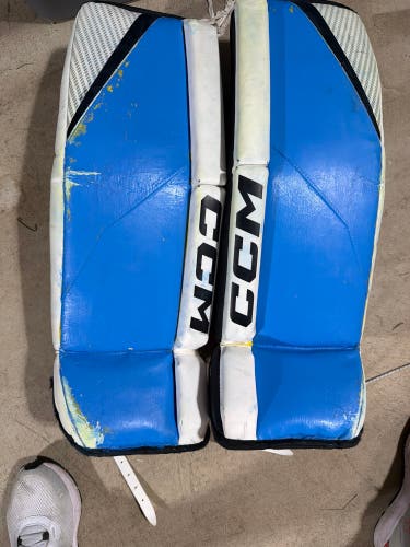 26" CCM YFlex Goalie Leg Pads (Used)