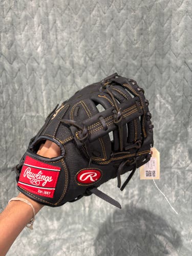 Black Rawlings Renegade RH First Base Baseball Glove 11.5" (Used)