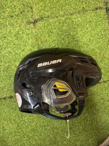 Black Large Bauer Re-Akt 95 Helmet (Used)