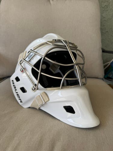 Senior Large Bauer NME One Goalie Mask (Used)