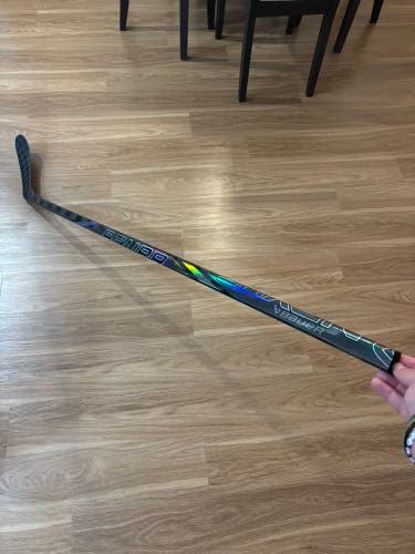 Senior Bauer Nexus Tracer Right Handed Hockey Stick P28 77 Flex (Used)