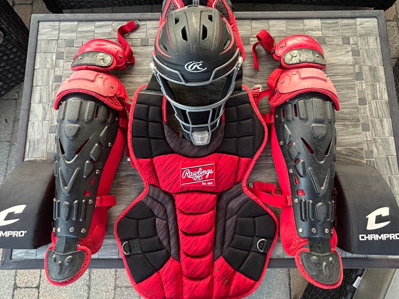 Red Rawlings Velo 2.0 Catcher's Set (Used)