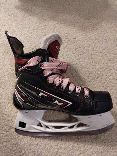 CCM JetSpeed Vibe Hockey Skates Regular Width Size 3.5 (Used)