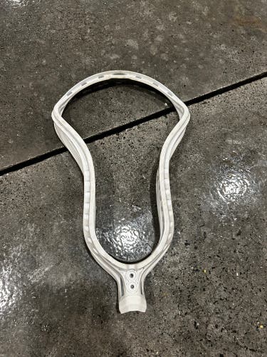 STX Stallion 900 Unstrung Head (Used)