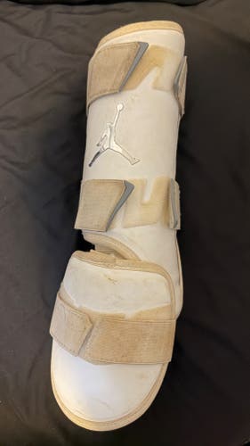 White Senior Air Jordan Shin Guards (Used)