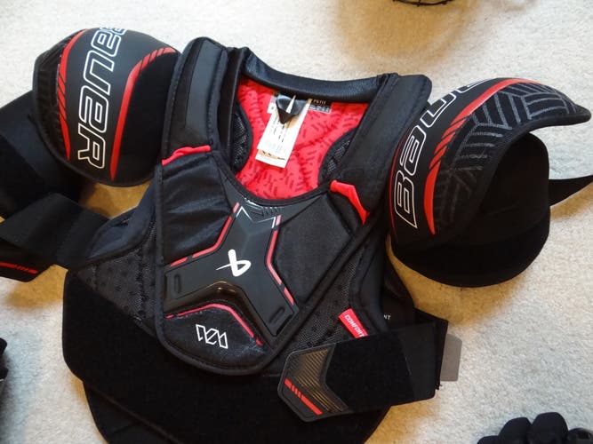 Womans Junior Hockey Equipment...Brand New...Never USED