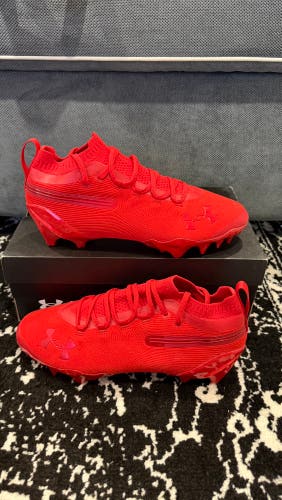 Men's Size M 10.0 (W 11.0) Under Armour Spotlight pro suede Mid Top Molded Cleats (New)