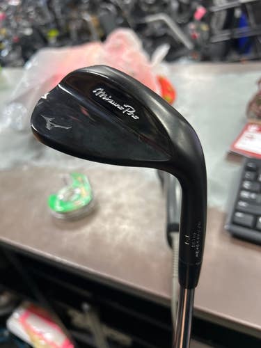 Used Mizuno PRO T1 Golf Wedge Mens RH 56 Degree 11337-S000492827