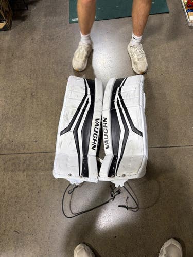 Used Vaughn VELOCITY Goalie Leg Pads Inter White 31" 11605-S000224090
