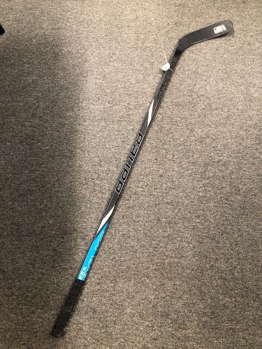 Intermediate Bauer E.40 Hockey Stick Right Handed P88 65 Flex (Used)
