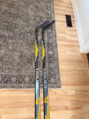 Senior Bauer Vapor Flylite Right Handed Hockey Stick P86 77 Flex Pro Stock (New)