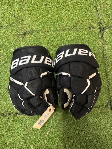 Junior Bauer Supreme M5 Pro Gloves 12" (Used)