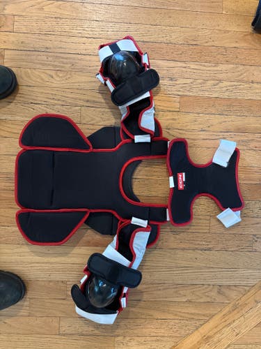 Large/Extra Large CCM YTFlex 3 Goalie Chest Protector