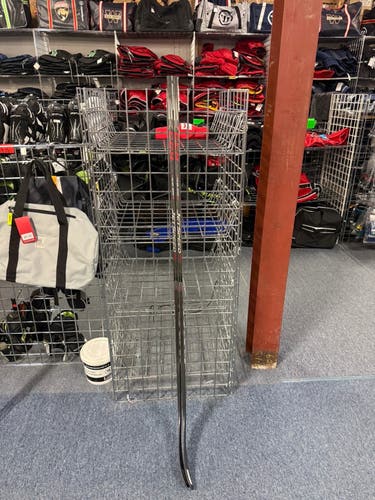 Intermediate CCM JetSpeed Pro Right Handed Hockey Stick P28 65 Flex (New) 2 pack 215or 1 for 199
